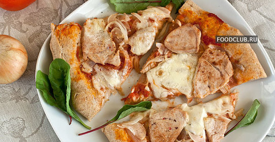 Пицца с луком из цельнозерновой муки