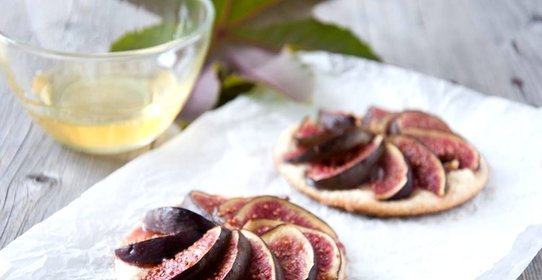 Слойки с инжиром