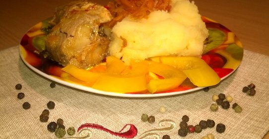 Минтай с морковью