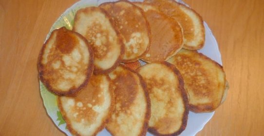 Банановые оладьи с бананом