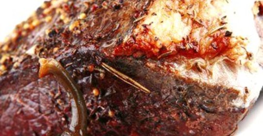 Маринованная баранья нога на гриле