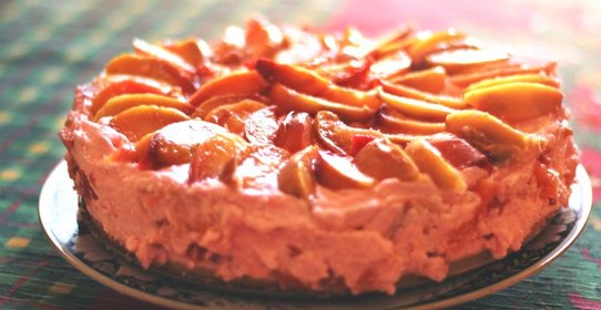 Творожный торт с нектаринами