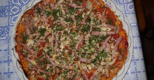 Гавайская пицца с ананасами