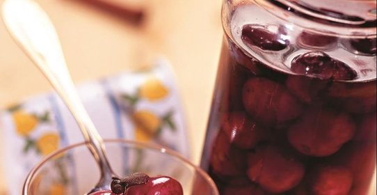 Маринованная черешня