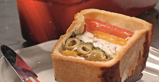 Пирог с курицей и сладким перцем