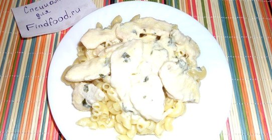 Куриное филе в сырно-чесночном соусе