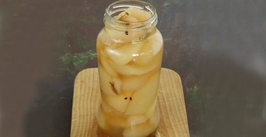 Грушевое варенье с кардамоном