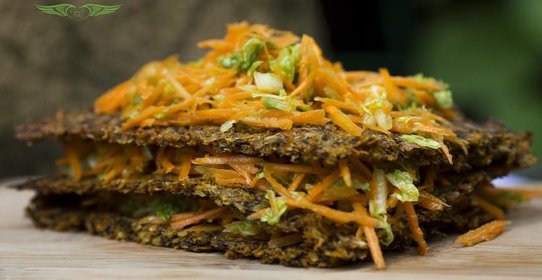 Сочный Сандвич с хрустящими хлебцами и оранжевым настроением