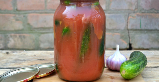 Огурчики в томатном соке