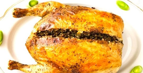 Фаршированная курица грибами и гречкой