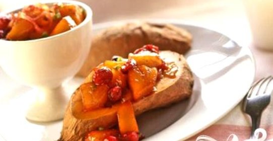 Сладкий картофель с соусом