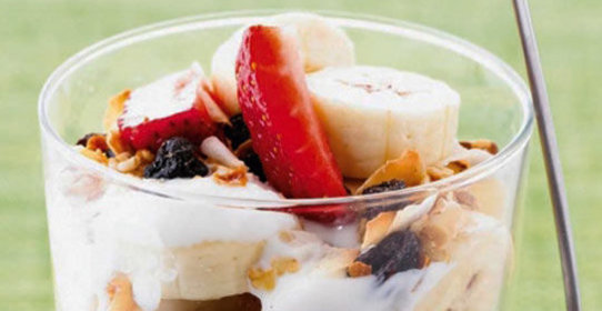 Фруктовые мюсли на завтрак