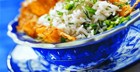 Весенний турецкий пилаф со свежей зеленью