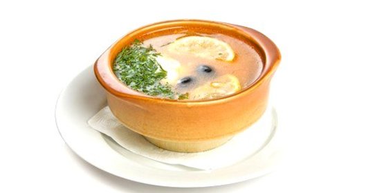 Солянка с сельдью, помидорами и сладким стручковым перцем