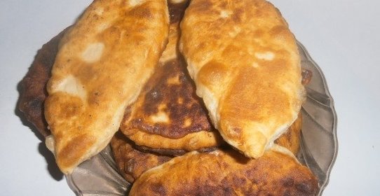 Жареный пирожки с картошкой