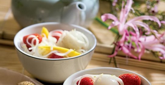 Рисовая лапша с фруктами