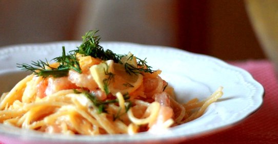 Паста с креветками в имбирно-сливочном соусе