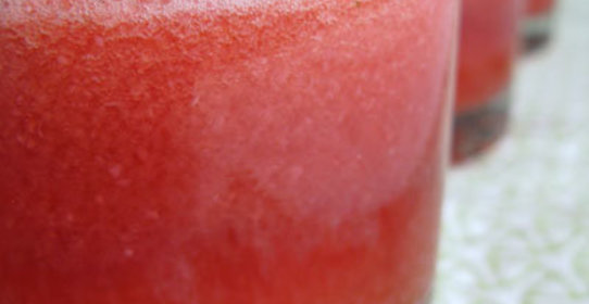 Энергетический клубничный коктейль