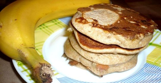 Ржаные оладьи с бананом
