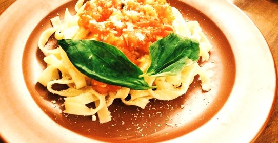 Паста со свежими помидорами