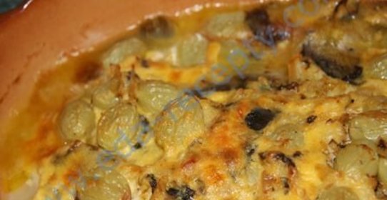 Камбала с виноградом