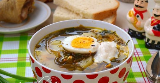 Суп с морской капустой и зелёным горошком