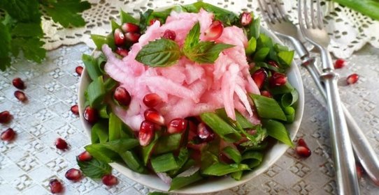 Салат из редьки с гранатовым соком
