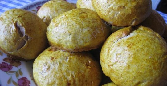 Пицца с жаренными яйцами на завтрак