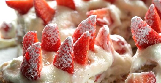 Торт «Клубничный лес»