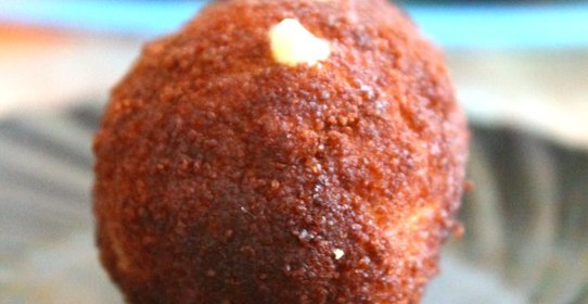 Пирожное «Картошка» из домашнего бисквита