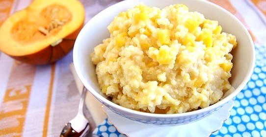 Пшенная каша с тыквой в горшочках