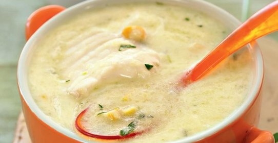 Рыбный суп с картофелем и кукурузой
