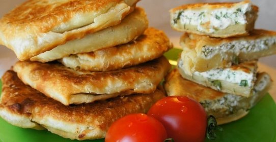 Лепешки на кефире с начинкой