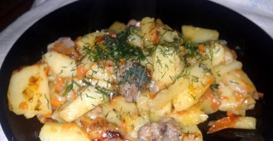 Жареный картофель с мясом