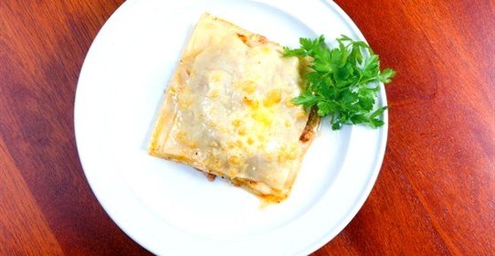 Лазанья с лососем и рататуем