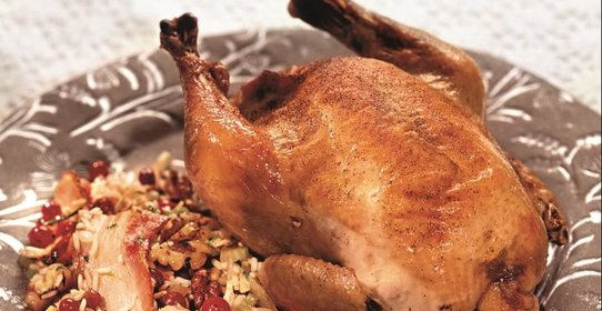 Курица с клюквой и беконом