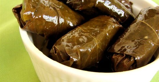 Долма (голубцы с виноградными листьями)