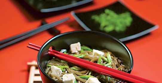 Гречневая лапша с тофу