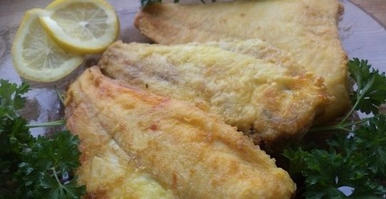 Камбала на сковороде