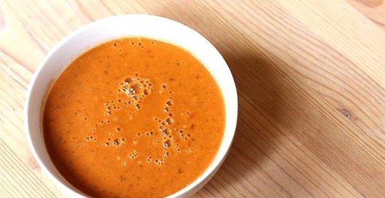 Пряный средиземноморский винегрет с морковным соком