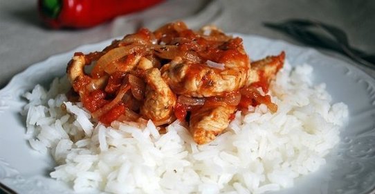 Курица в томатном соусе