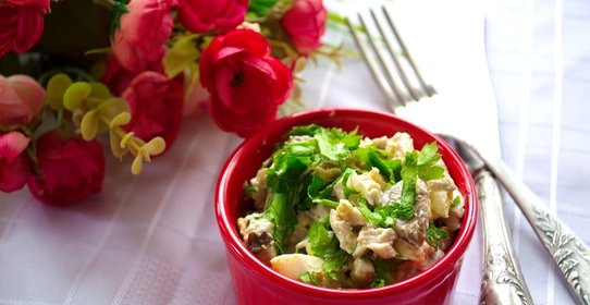 Салат оригинальный с курицей