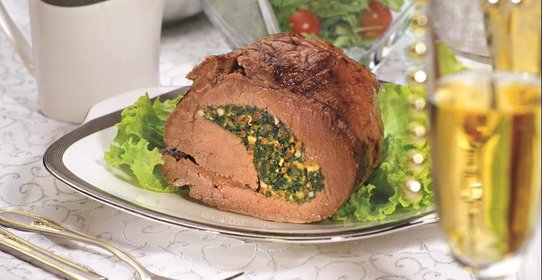 Телятина, фаршированная шпинатом