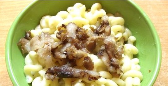 Паста с беконом и сыром