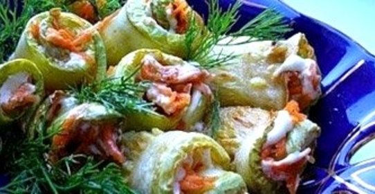 Рулетики из жареных кабачков