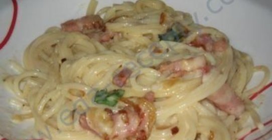 Домашняя паста карбонара с ветчиной