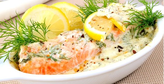 Красная рыба в сливочном соусе в духовке