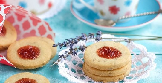 Песочное печенье с джемом