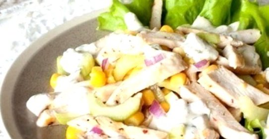Летний салат с курицей