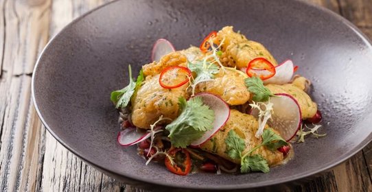 Салат с хрустящим кальмаром